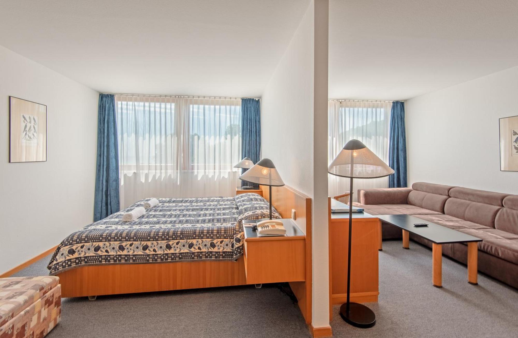 Hotel Club تيهاني المظهر الخارجي الصورة